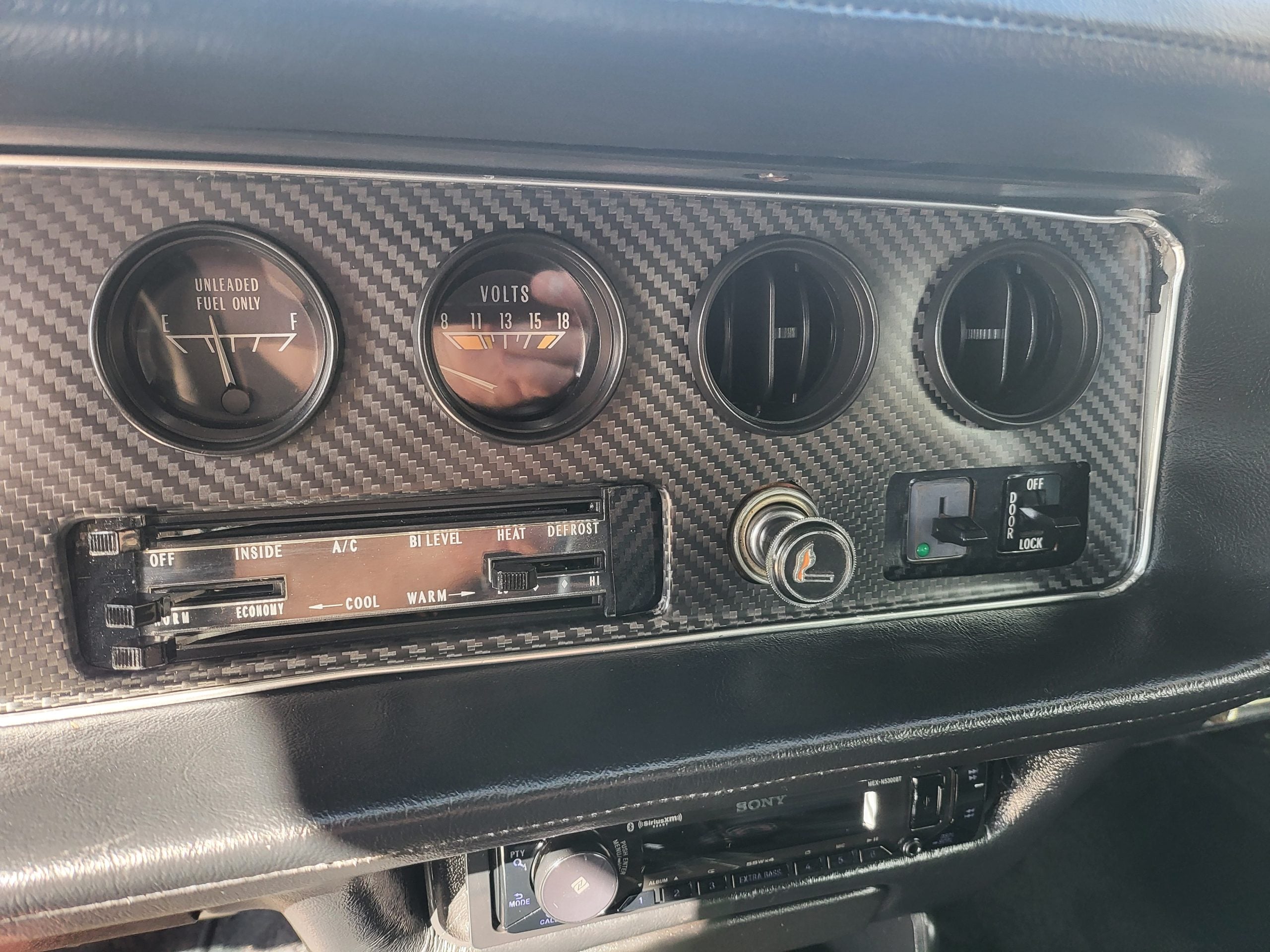 
								1975 Pontiac Firebird full									
