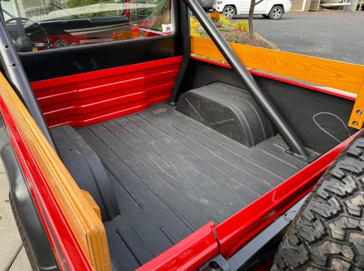 
								1982 Jeep CJ8 Scrambler full									