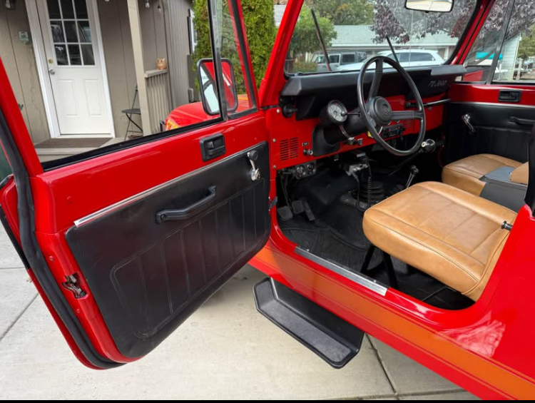 
								1982 Jeep CJ8 Scrambler full									