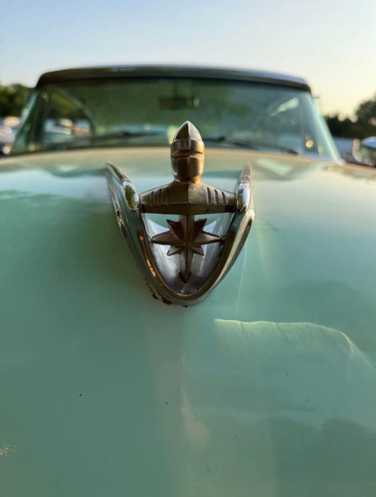 
								1956 Lincoln Premiere full									
