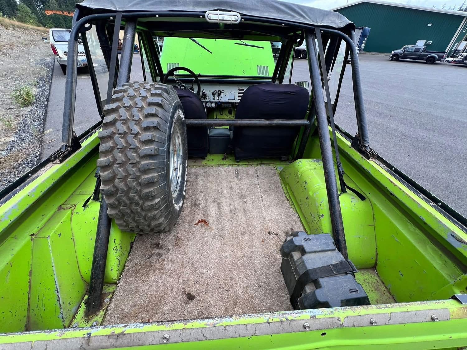 
								1970 Ford Bronco full									