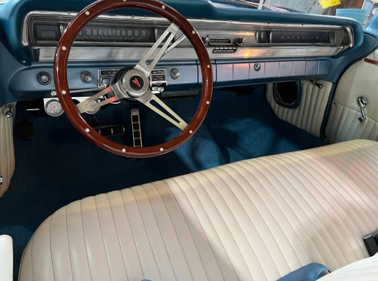 
								1962 Pontiac Catalina full									