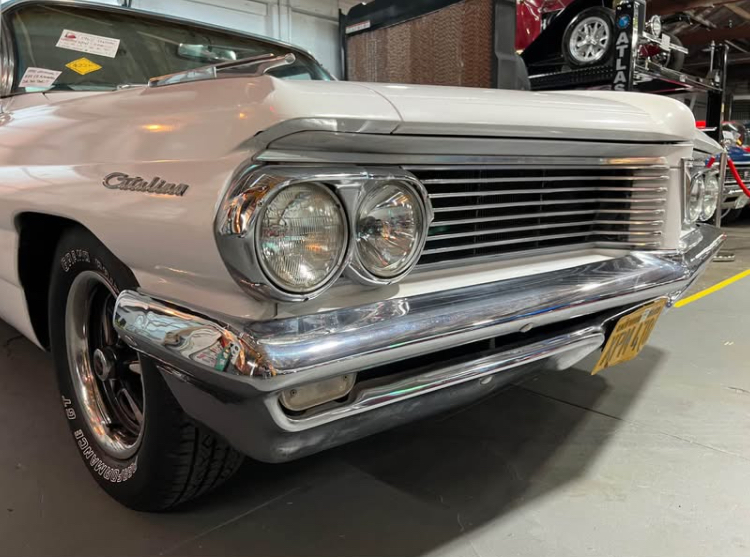 
								1962 Pontiac Catalina full									