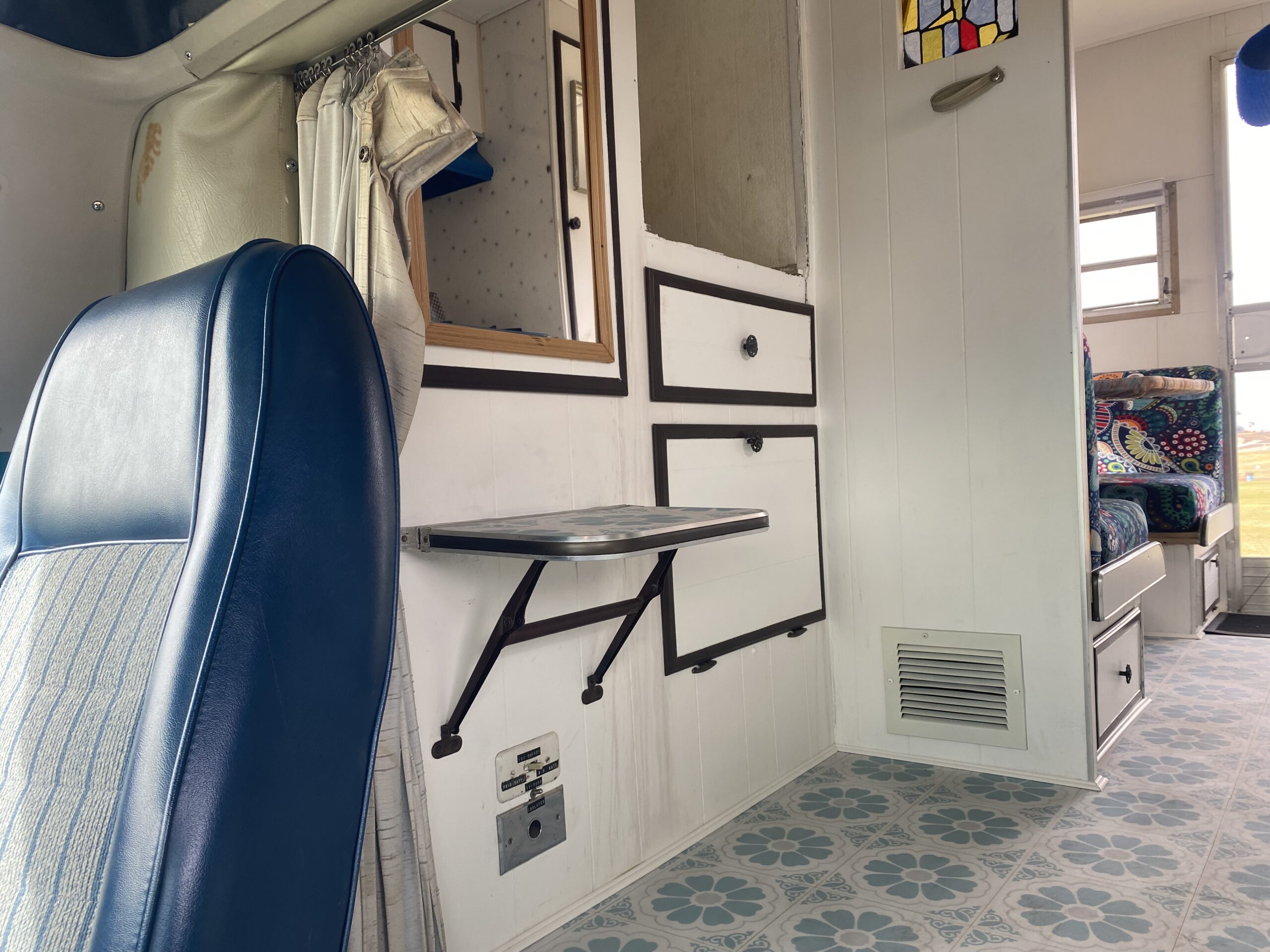 
								1973 GMC Sierra Camper Special full									