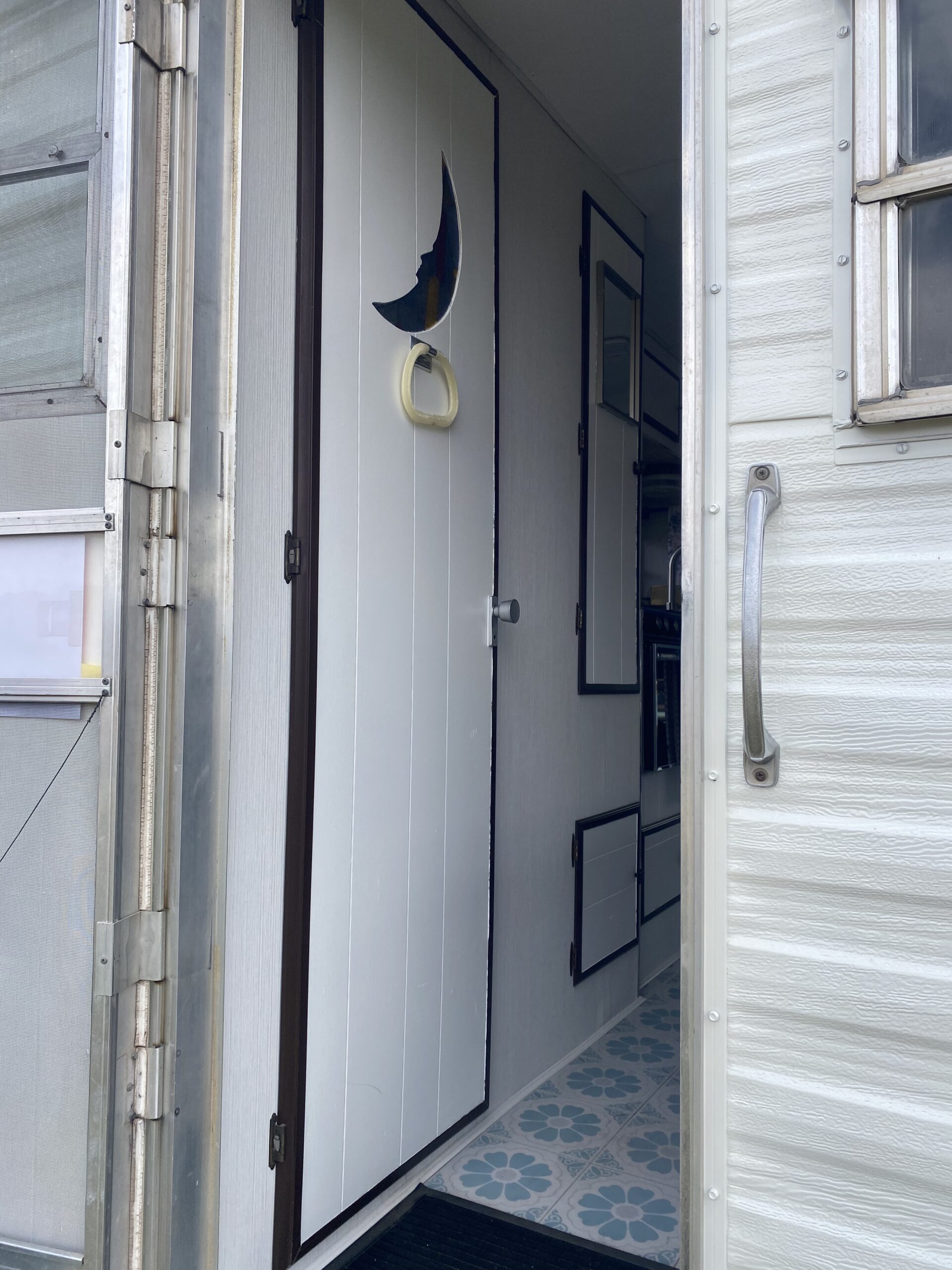 
								1973 GMC Sierra Camper Special full									