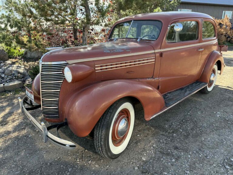 1938 Chevrolet 2-Door Sedan