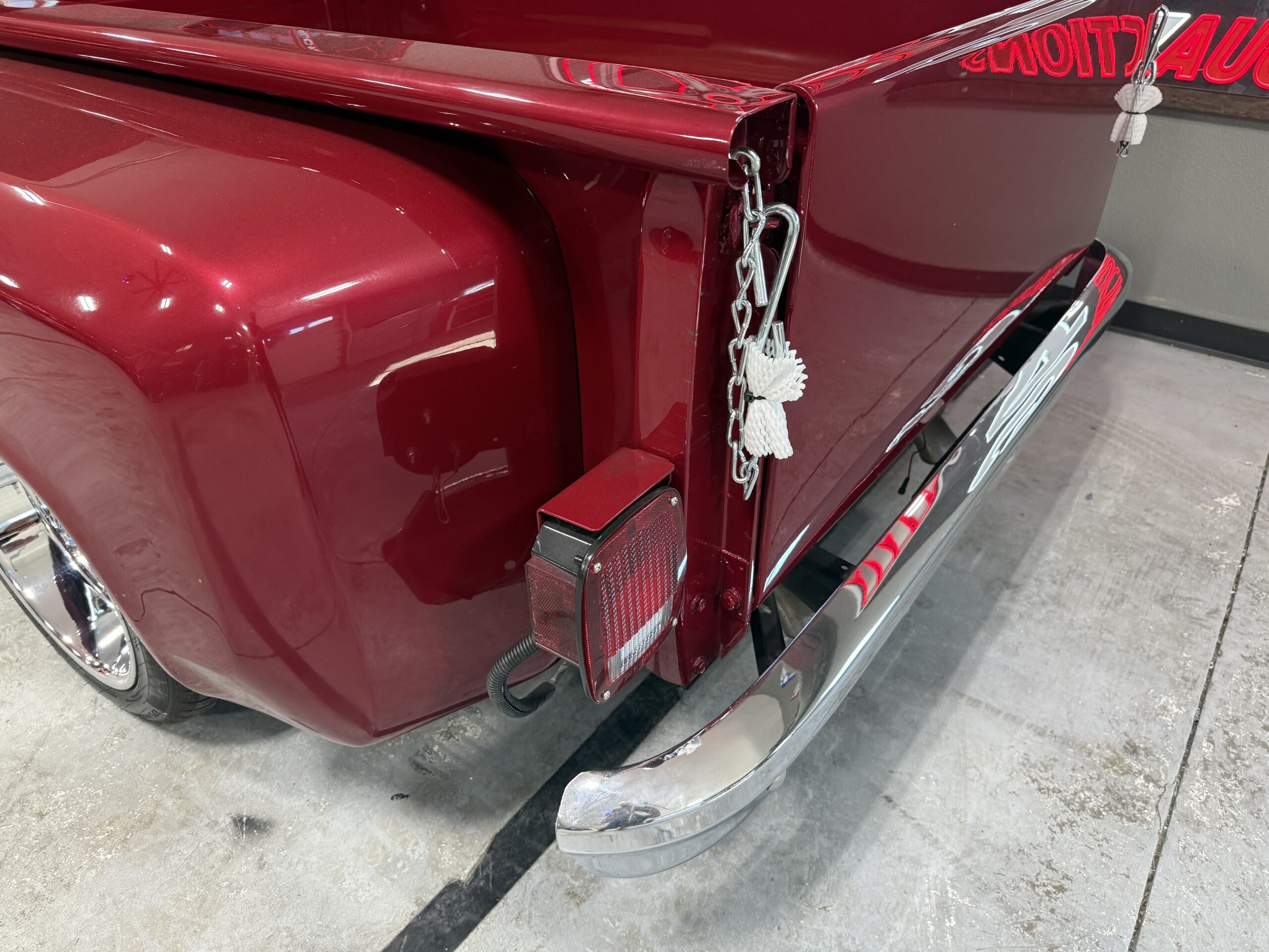 
								1982 Chevrolet C10 Stepside full									