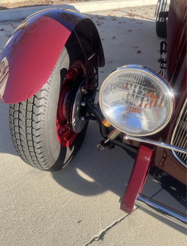 
								1932 Ford Roadster full									