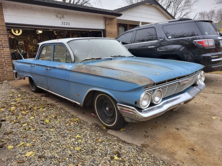 
								1961 Chevrolet Biscayne full									