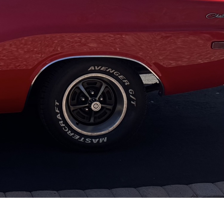 
								1974 Dodge Challenger full									