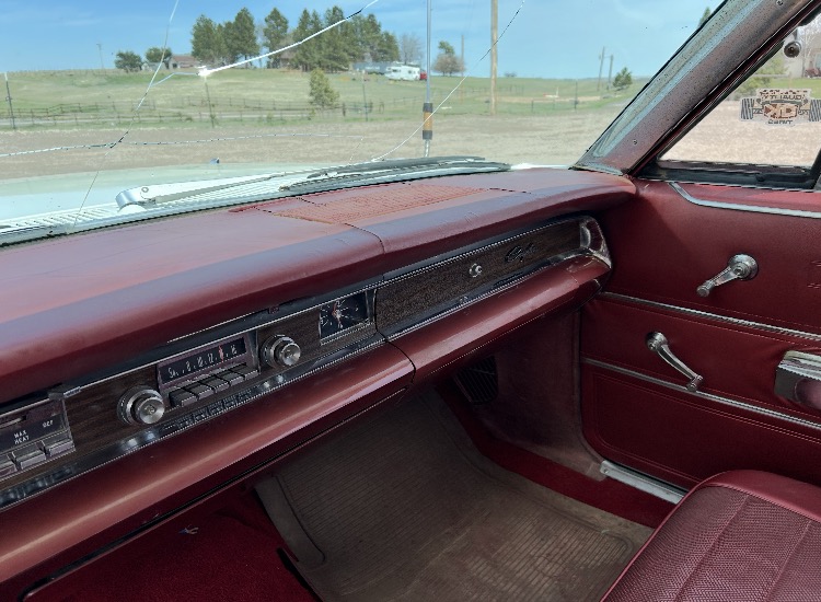
								1966 Chrysler Town & Country full									