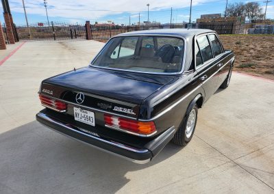 
								1981 Mercedes-Benz 300D full									