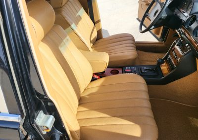 
								1981 Mercedes-Benz 300D full									