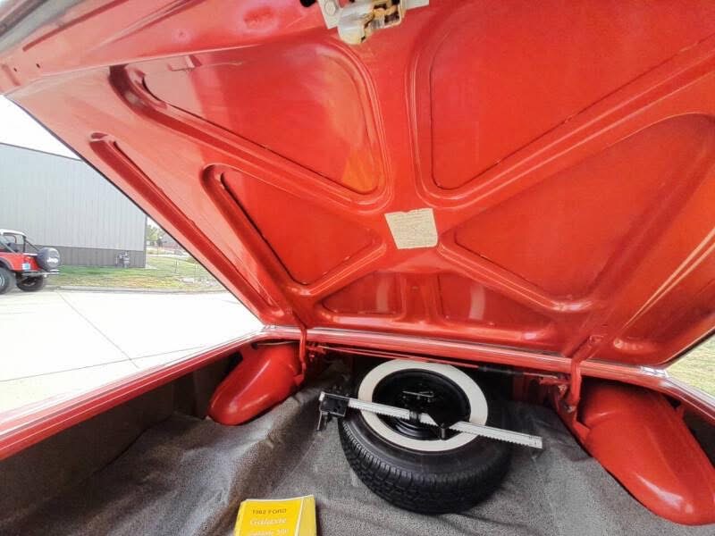 
								1962 Ford Galaxie 500 XL Hardtop full									