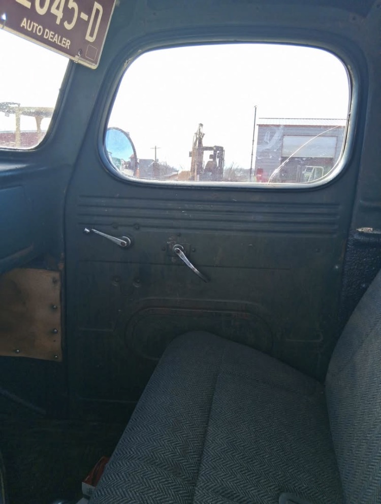 
								1941 International KB5 Rollback full									