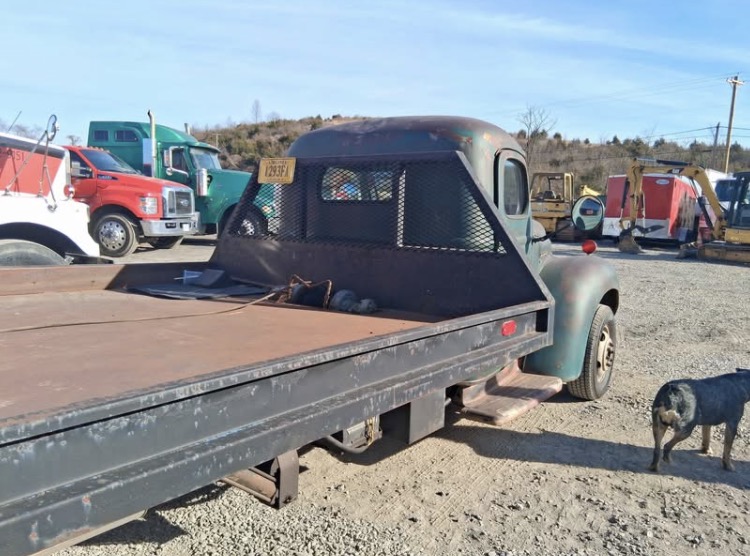 
								1941 International KB5 Rollback full									