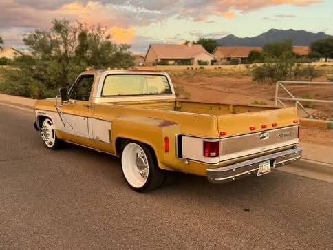 
								1973 Chevrolet C30 Cheyenne Super full									