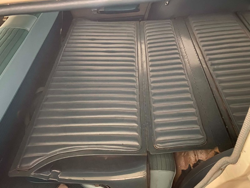 
								1961 Chevy Nomad 348 full									