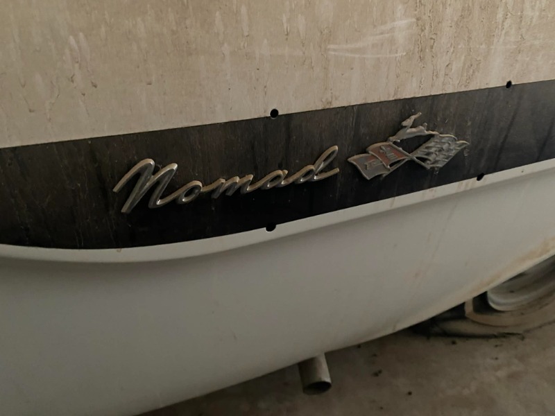 
								1961 Chevy Nomad 348 full									