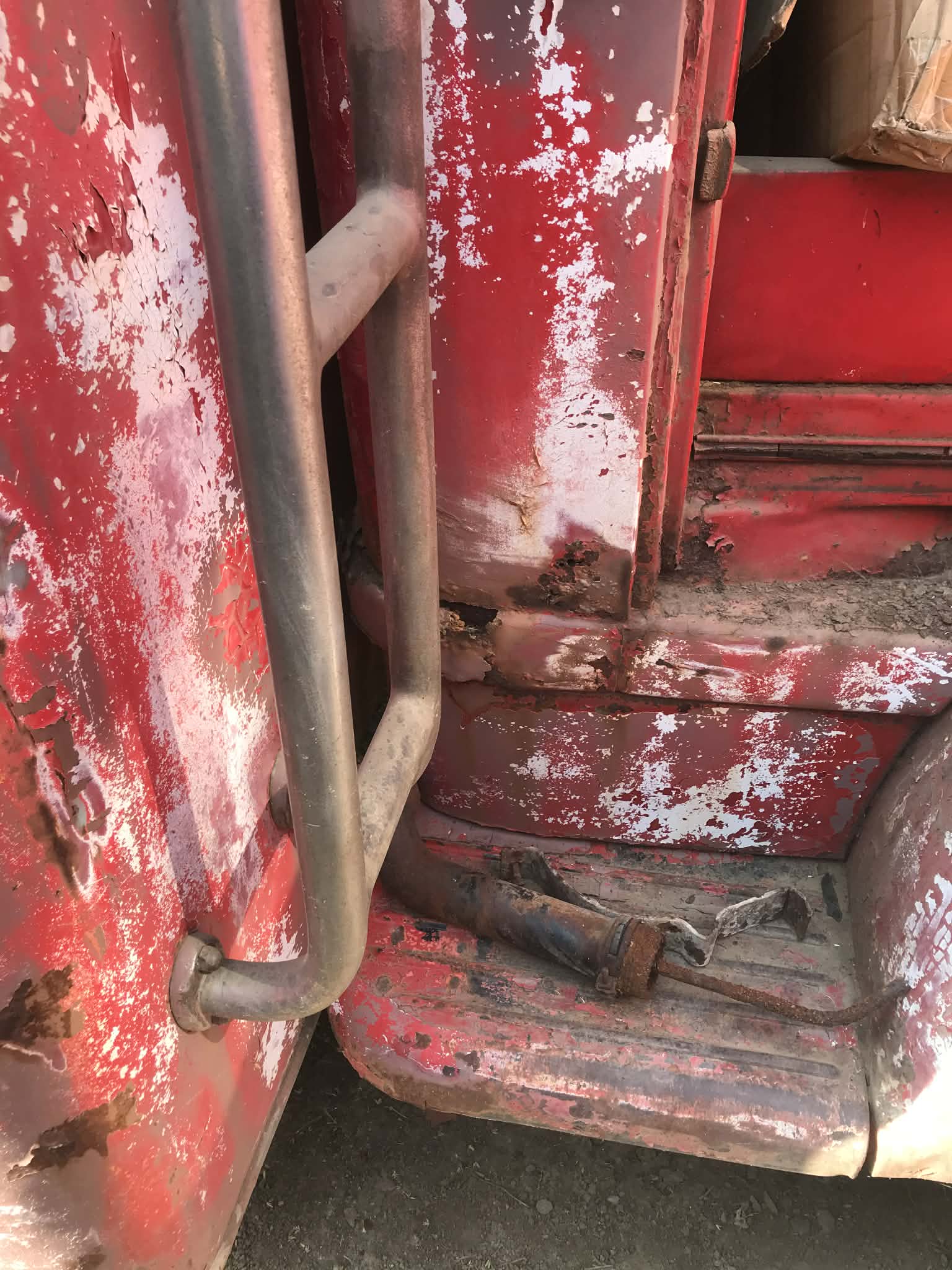 
								1941 Ford COE Tanker full									