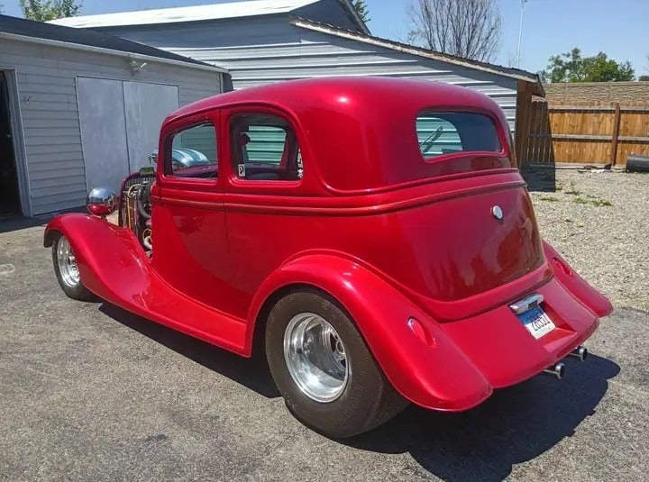 
								1933 Ford Victoria full									