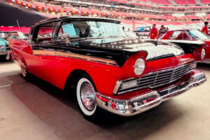1957 Ford Fairlane 500 Skyliner