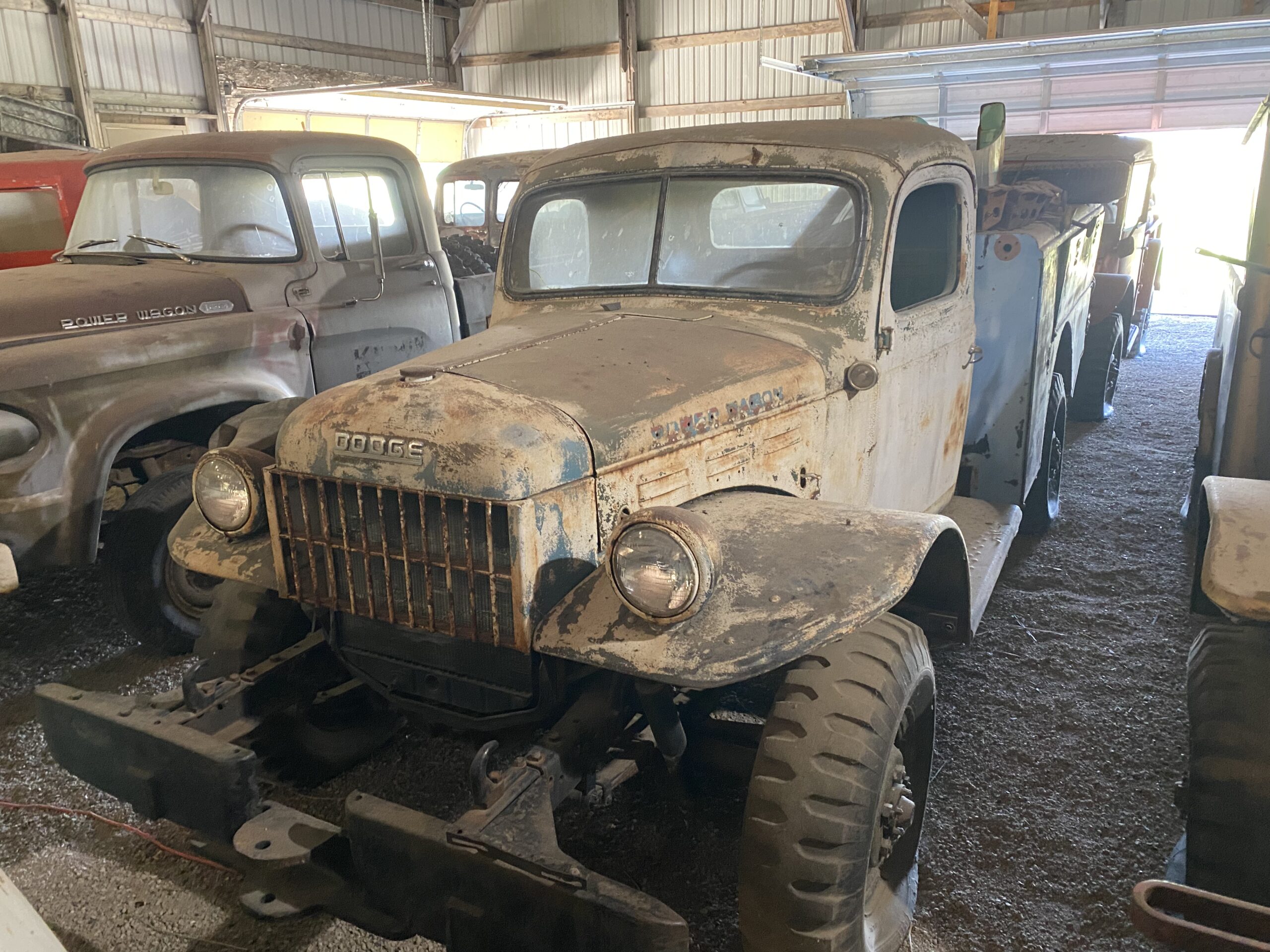 
								1947 Dodge Power Wagon full									