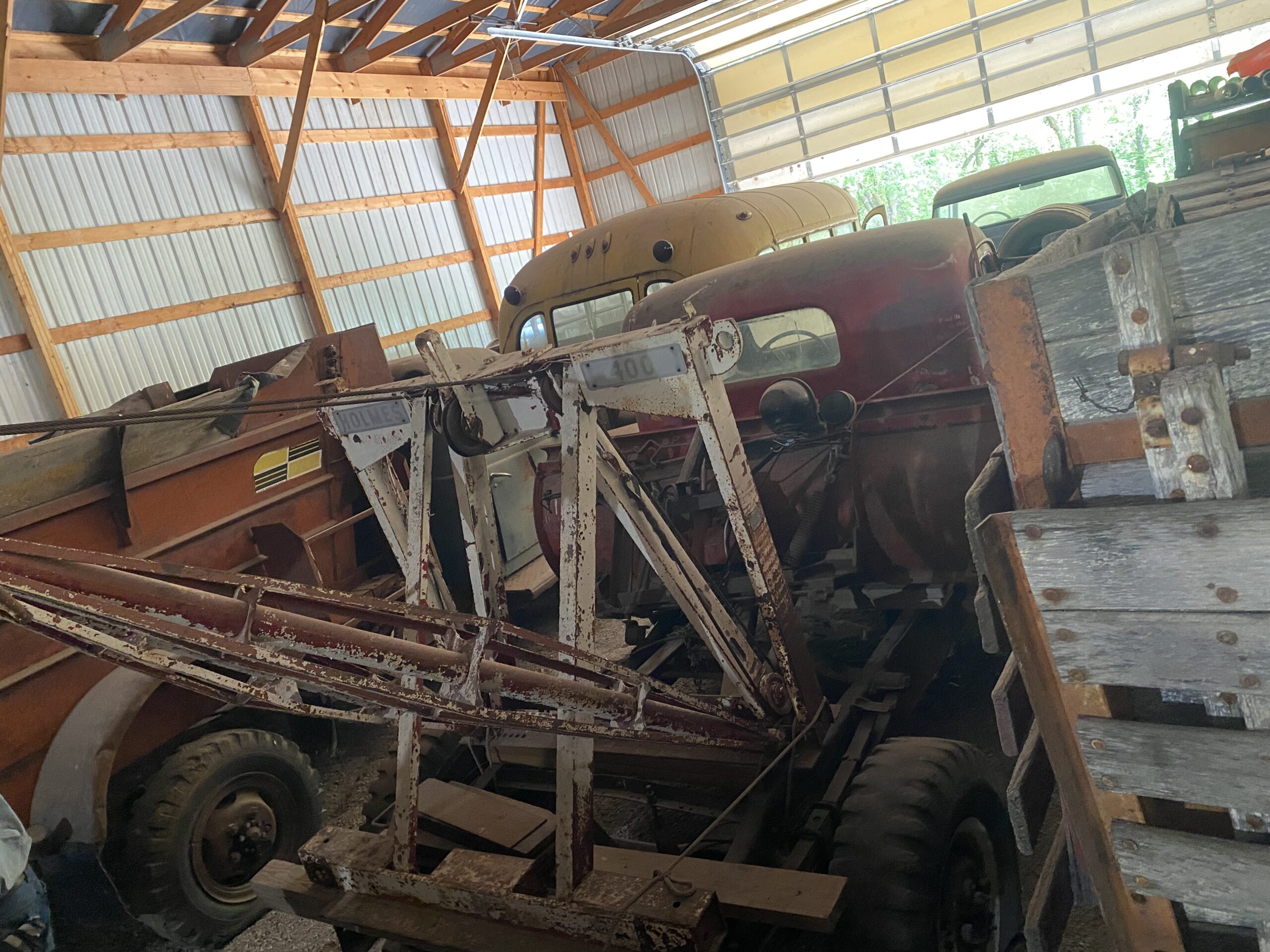 
								1947 Dodge Power Wagon full									