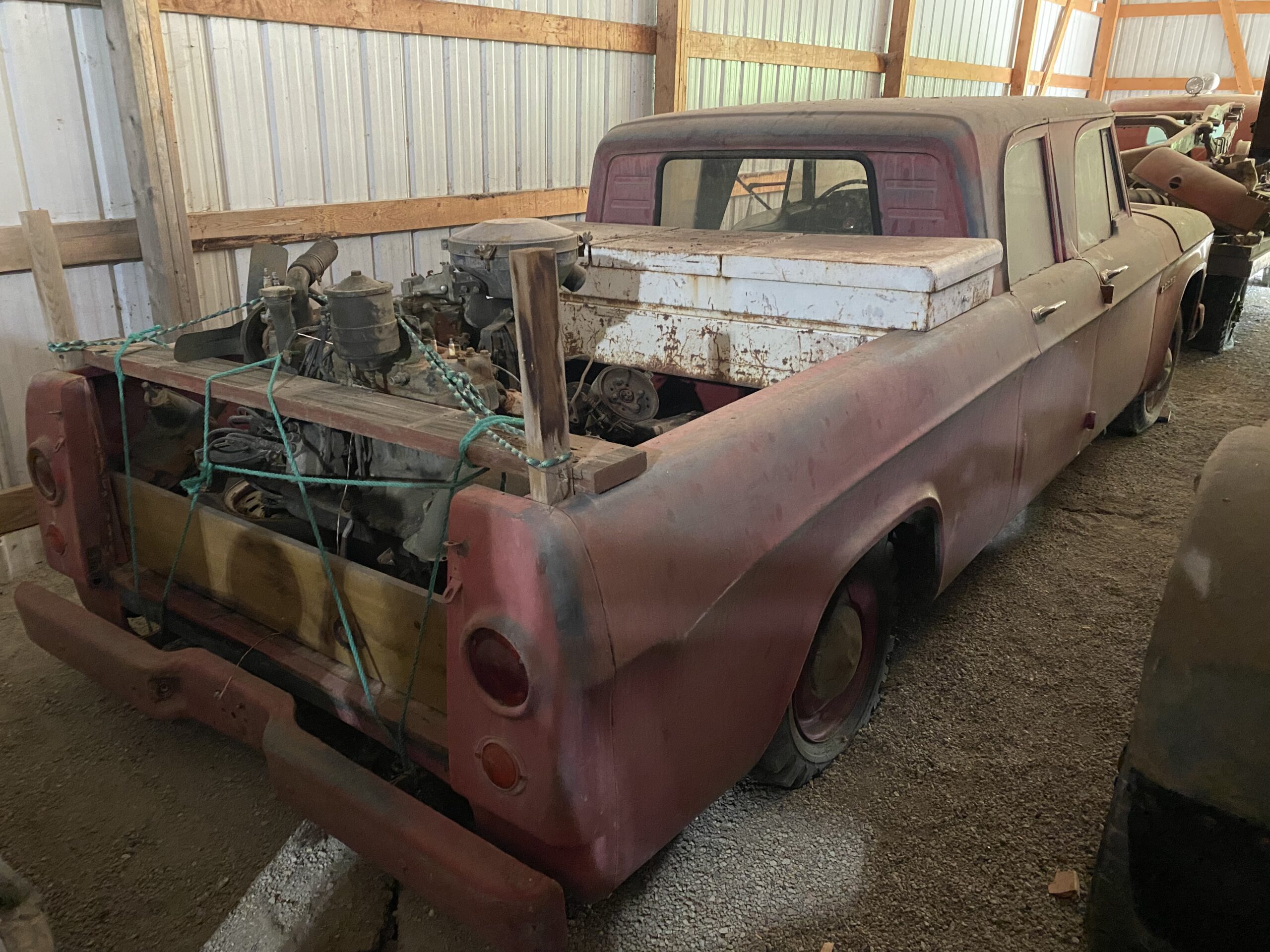 
								Dodge D200 Crew Cab full									