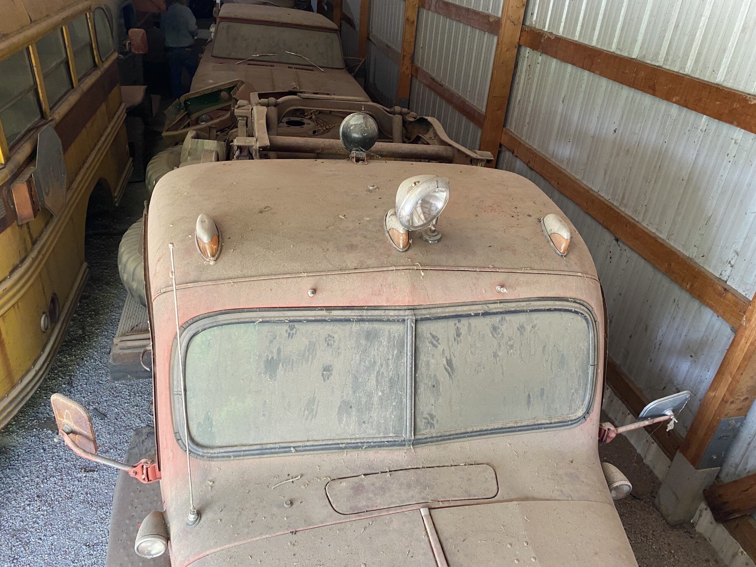 
								1947 Dodge Power Wagon Flatbed full									