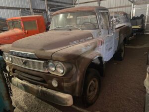 Dodge Power Wagon D100