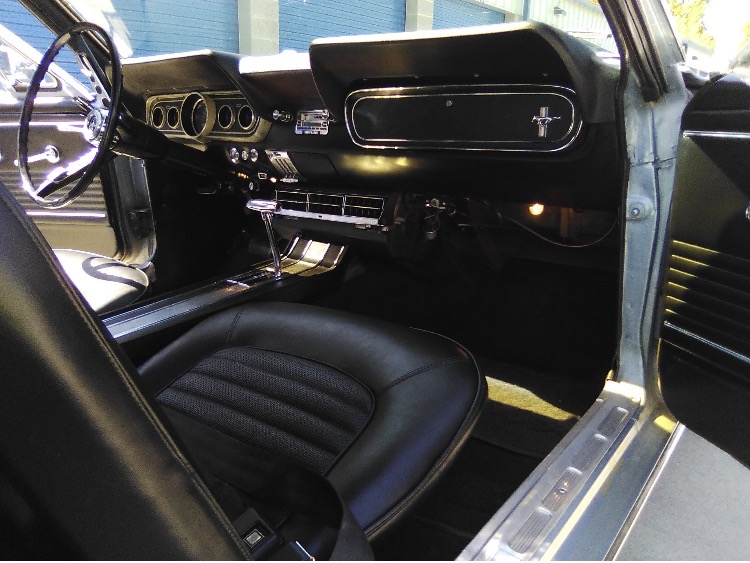 
								1966 Ford Mustang full									