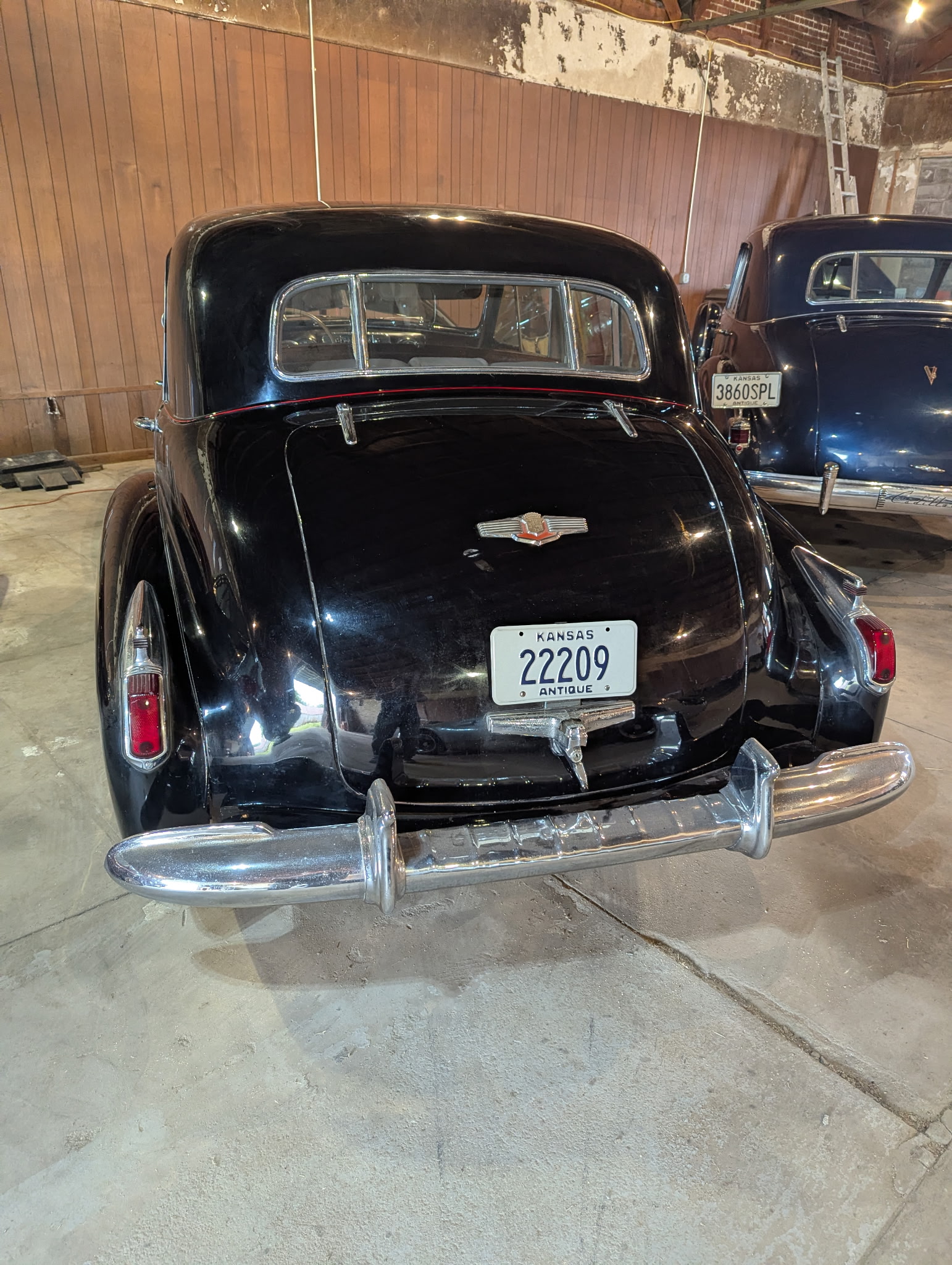 
								1941 Cadillac Series 60 Formal Sedan full									