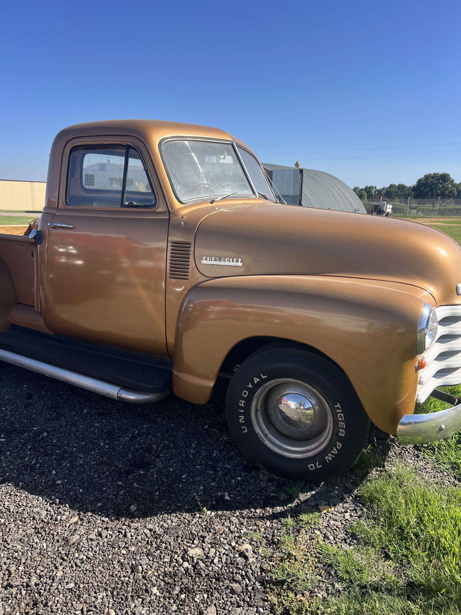 
								1952 Chevrolet 3100 full									