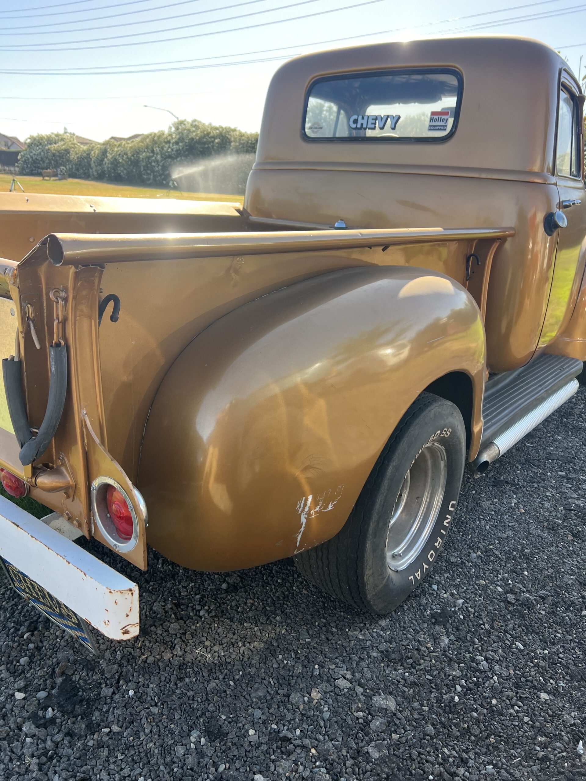 
								1952 Chevrolet 3100 full									