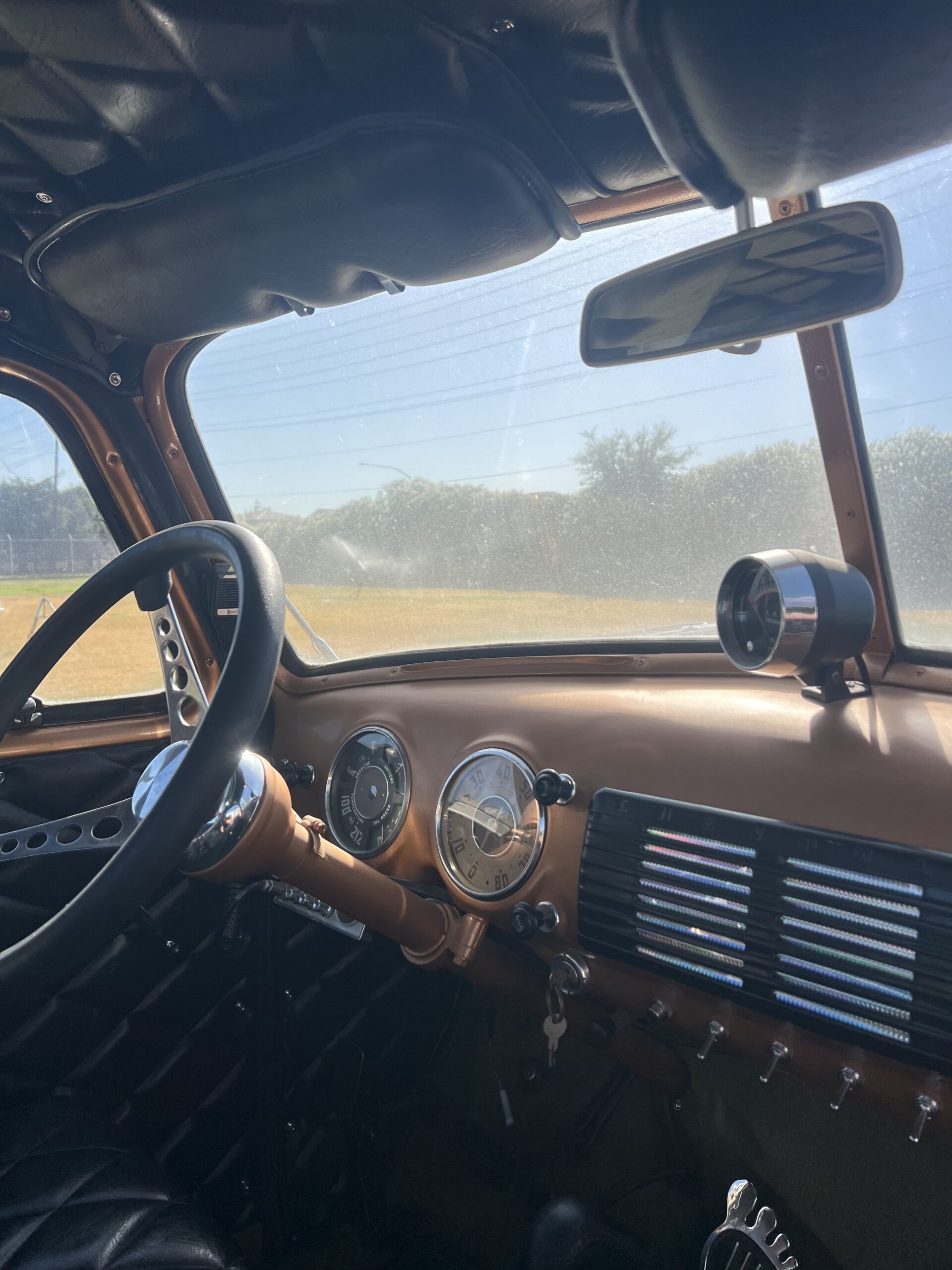 
								1952 Chevrolet 3100 full									