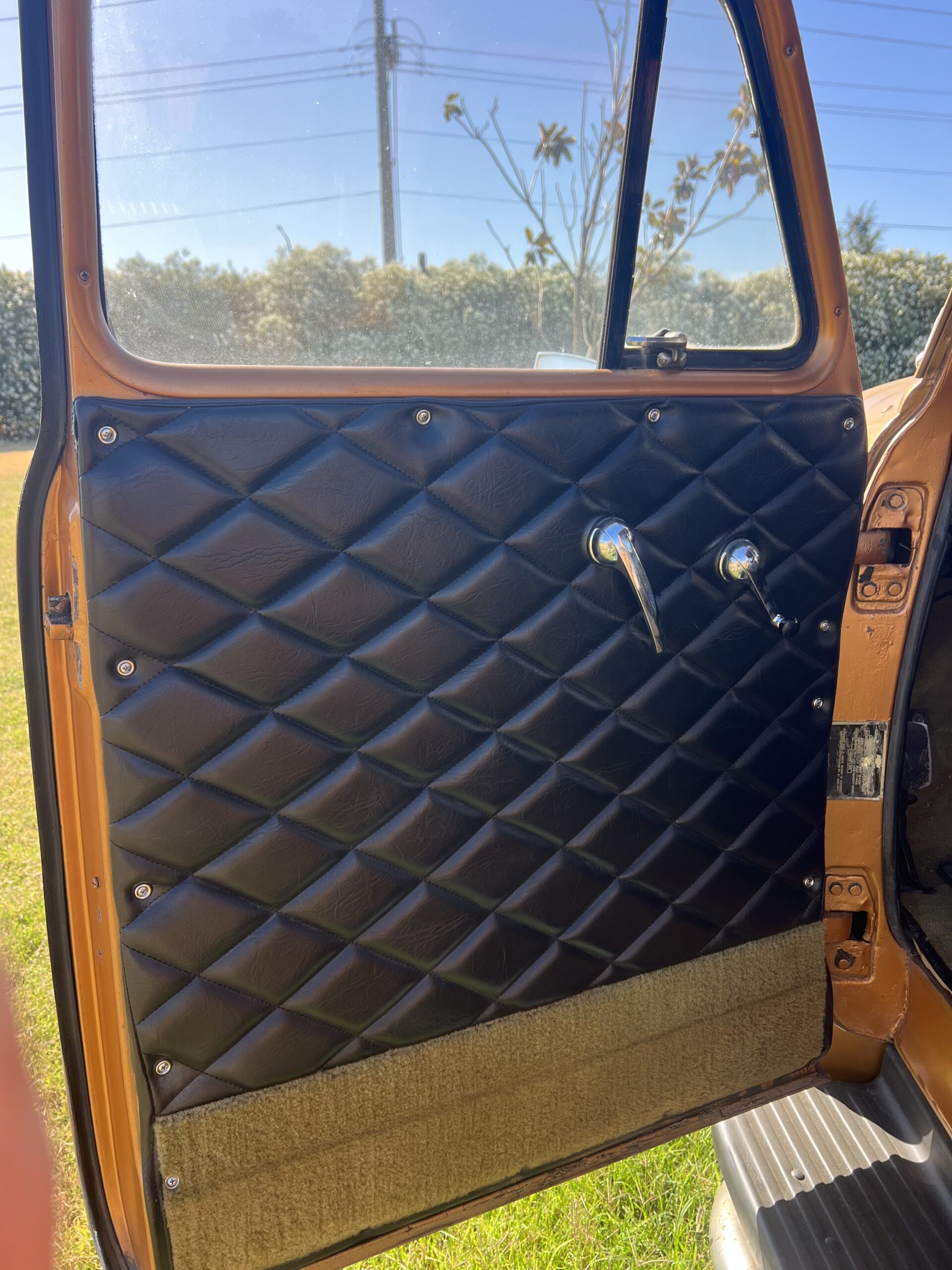 
								1952 Chevrolet 3100 full									