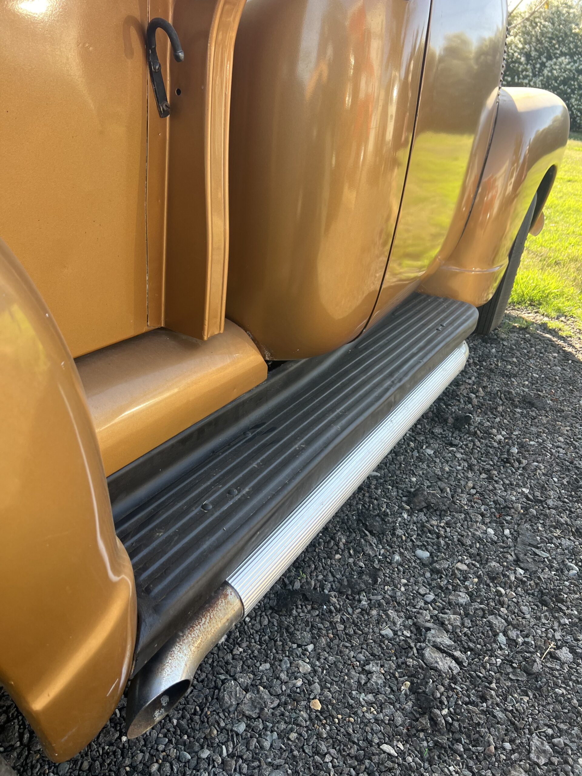 
								1952 Chevrolet 3100 full									
