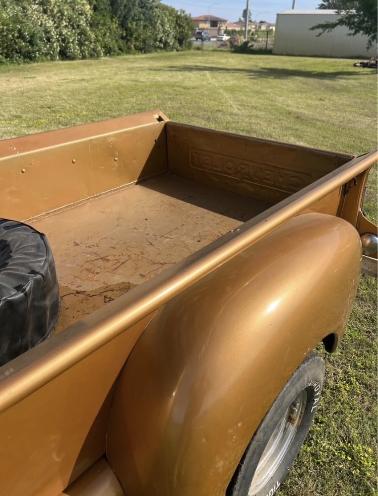 
								1952 Chevrolet 3100 full									