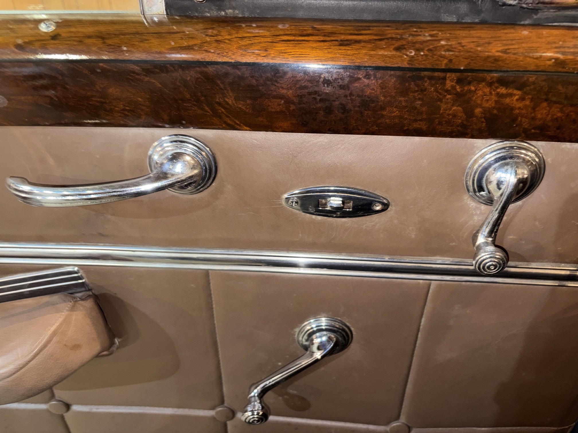 
								1941 Cadillac Series 60 Formal Sedan full									
