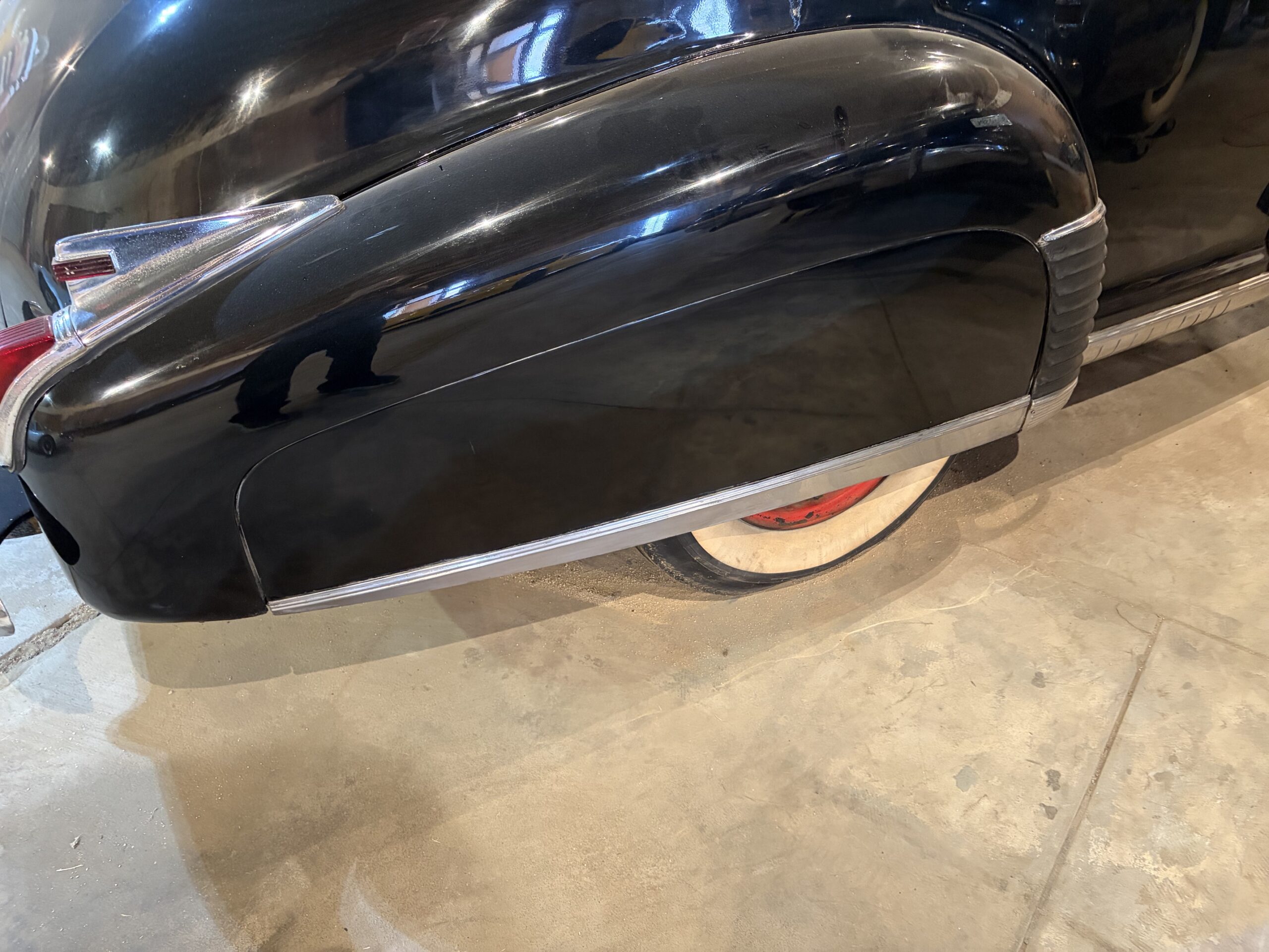 
								1941 Cadillac Series 60 Formal Sedan full									