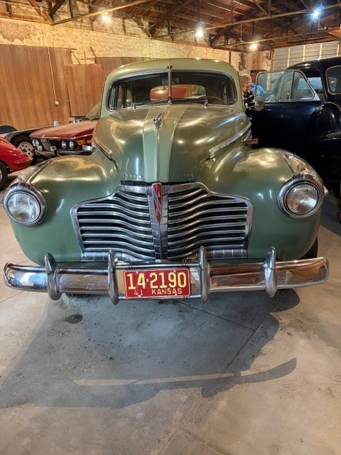 
								1941 Buick Model 91 Limited full									