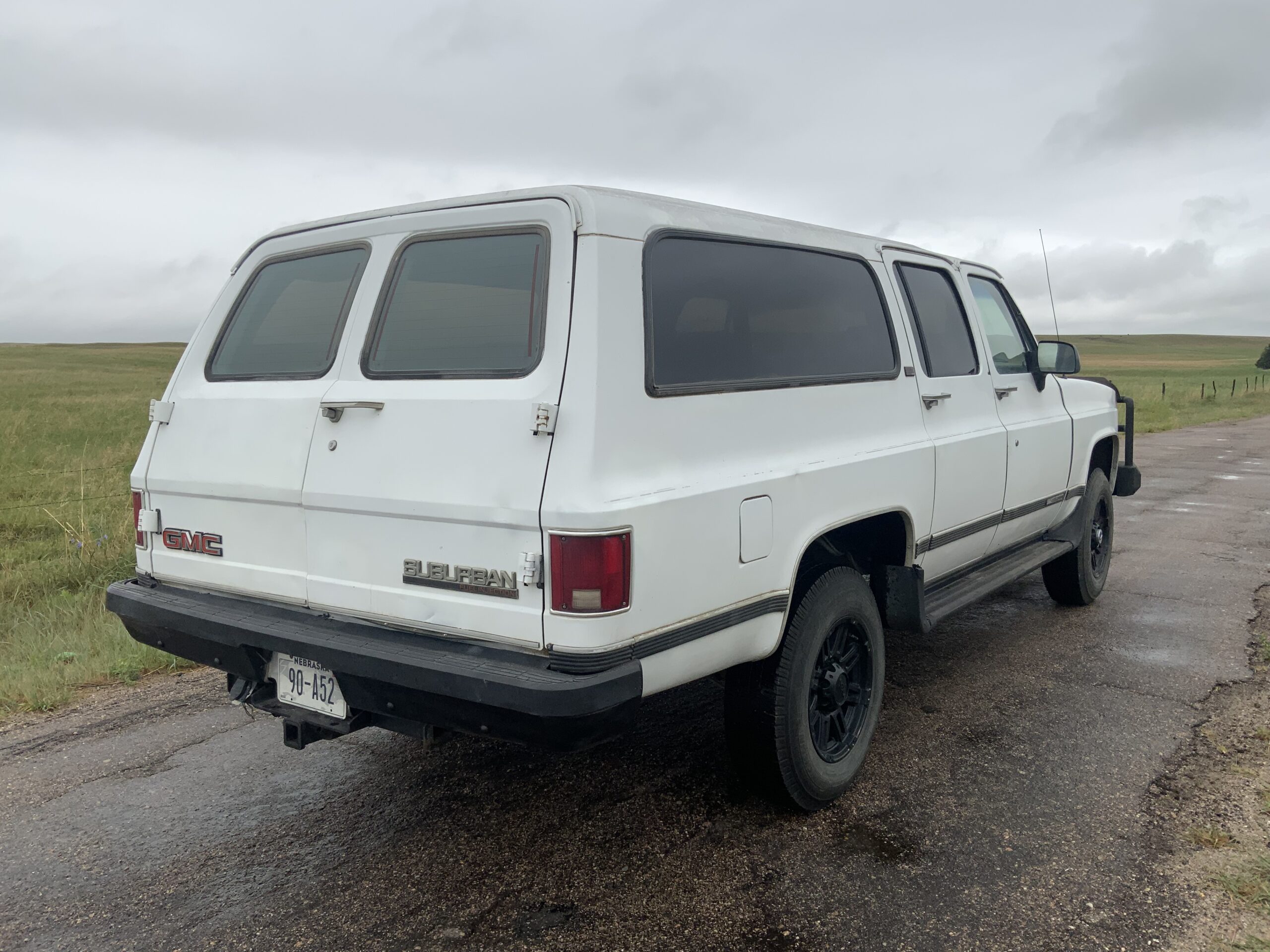 
								1991 GMC Suburban 2500 full									