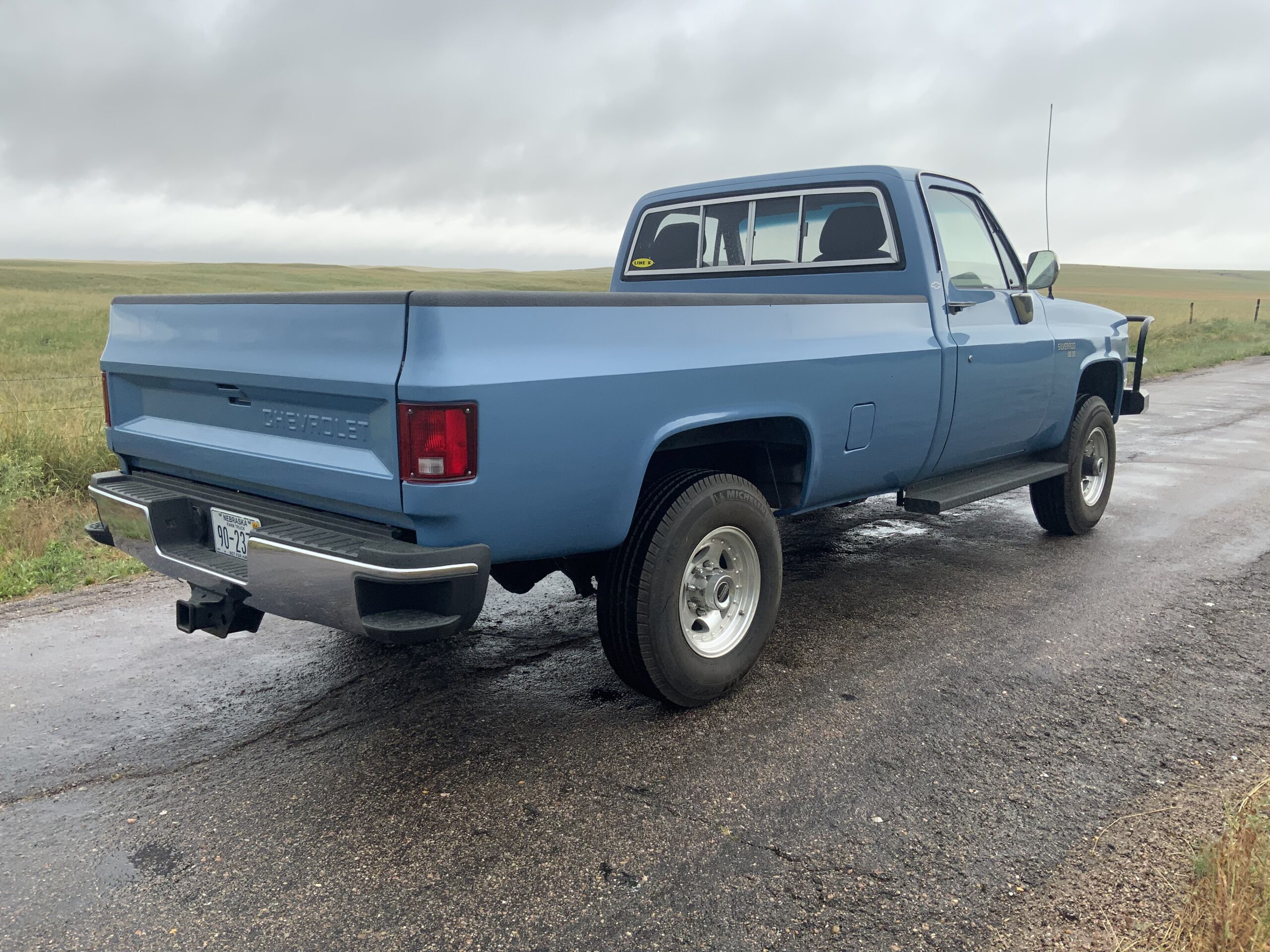 
								1987 Chevrolet Silverado 3500 4×4 full									