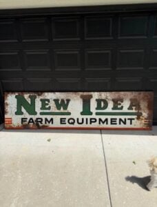 New Idea Farm Equipment Sign