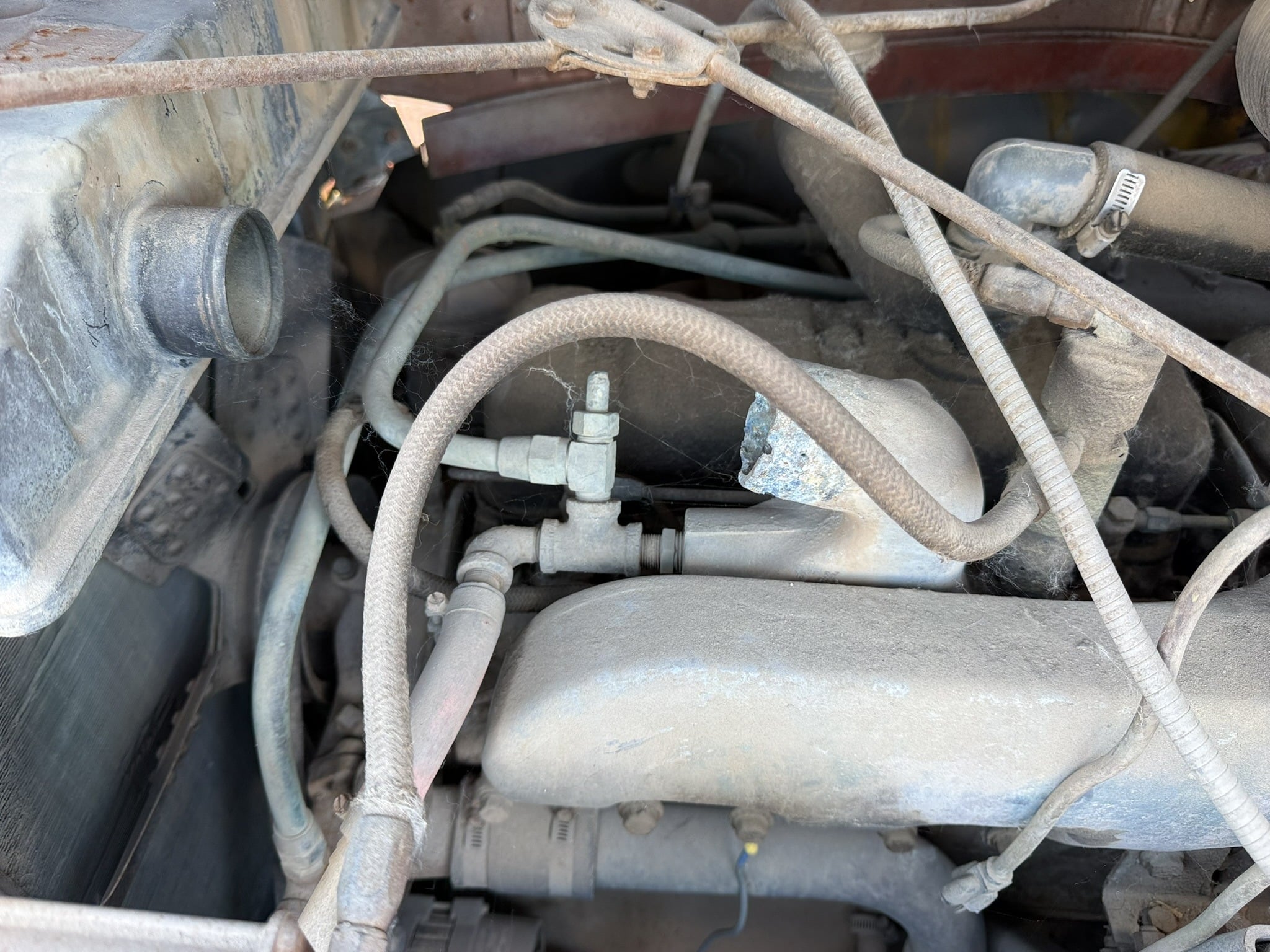 
								1957 Mack B61 Tow Truck full									