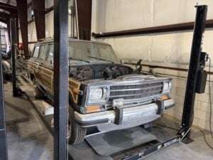 1991 Jeep Grand Wagoneer