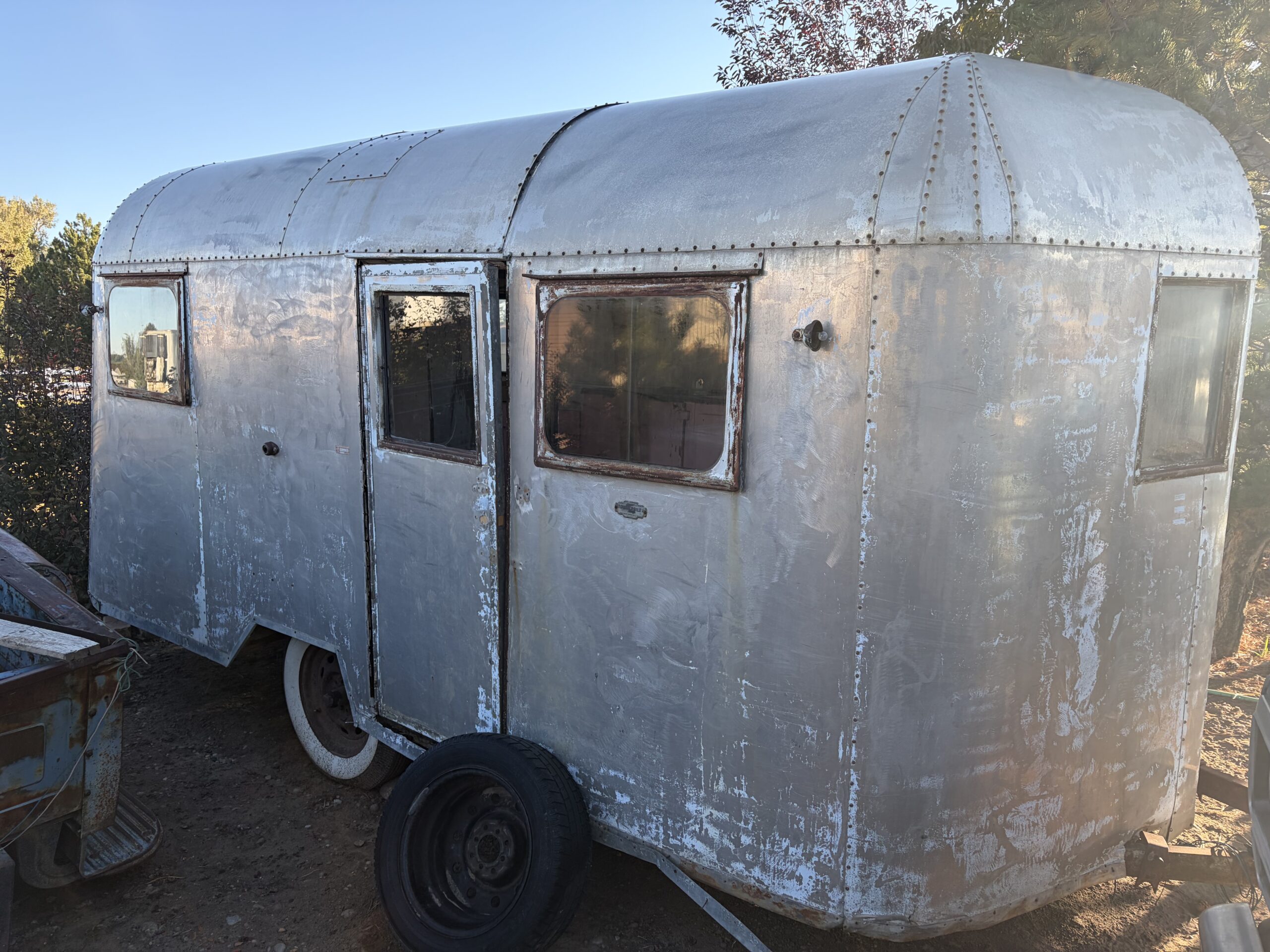 
								1936 Indian Travel Trailer full									