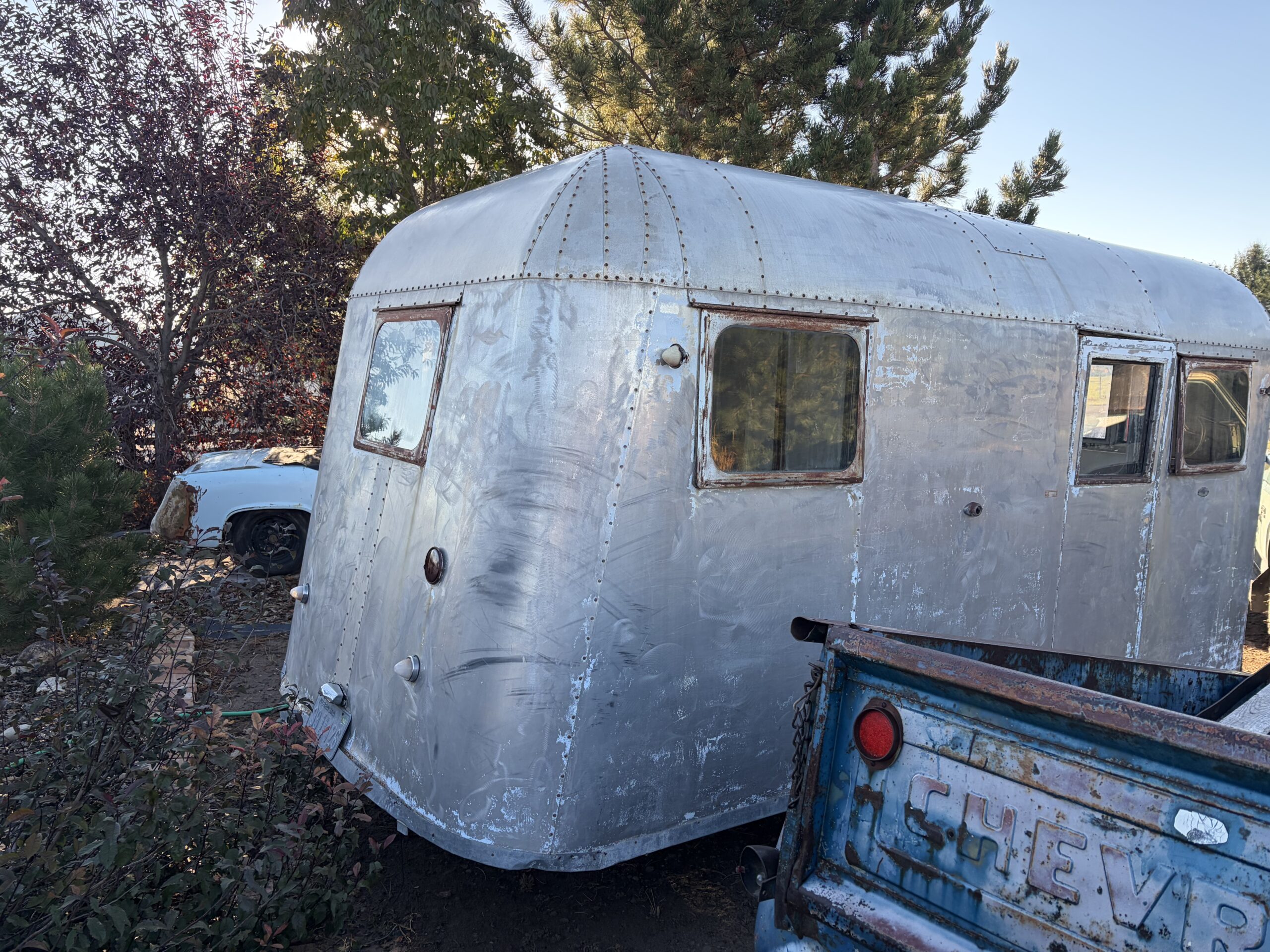 
								1936 Indian Travel Trailer full									