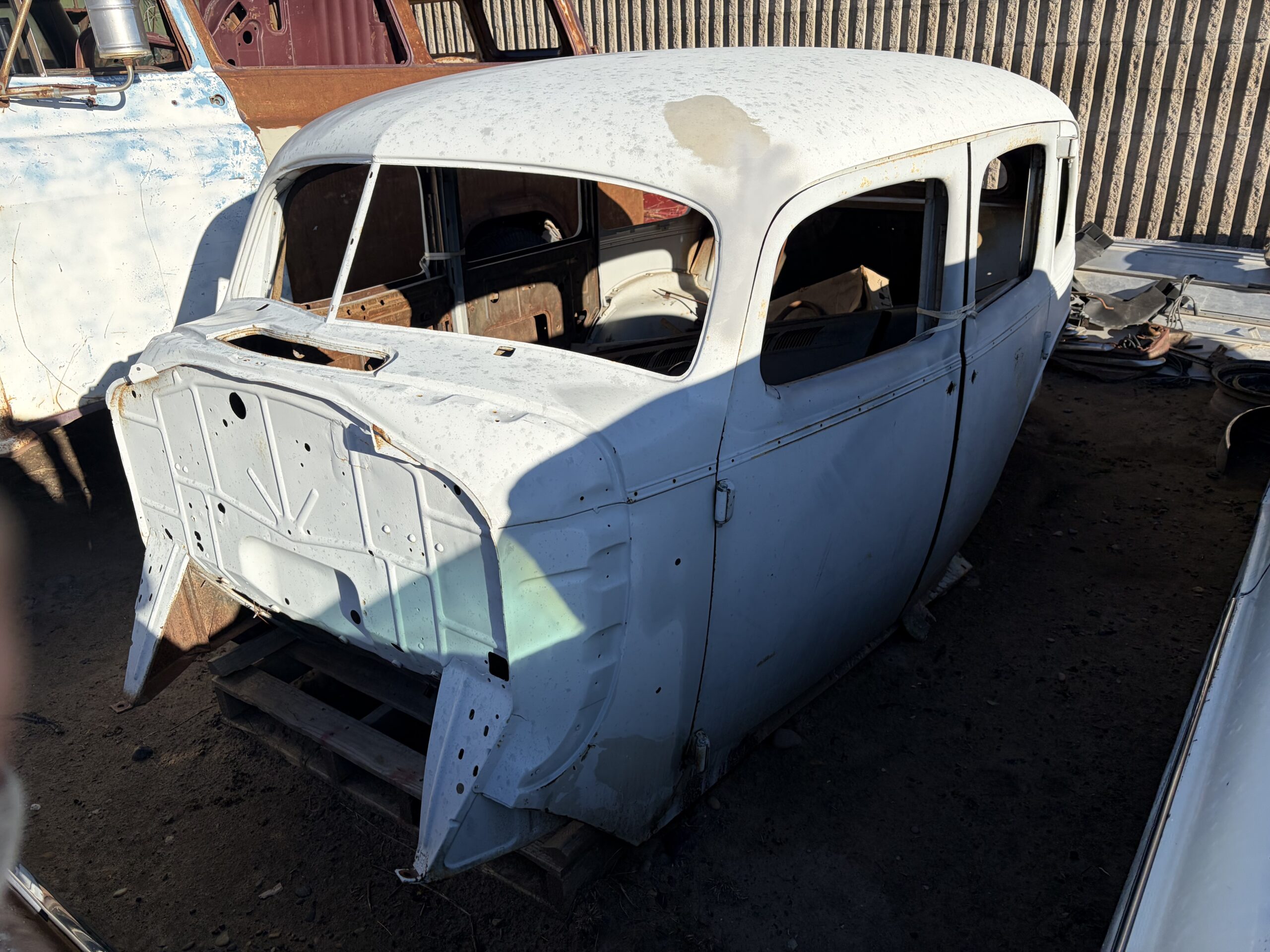 
								1937 Hudson Terraplane Body full									